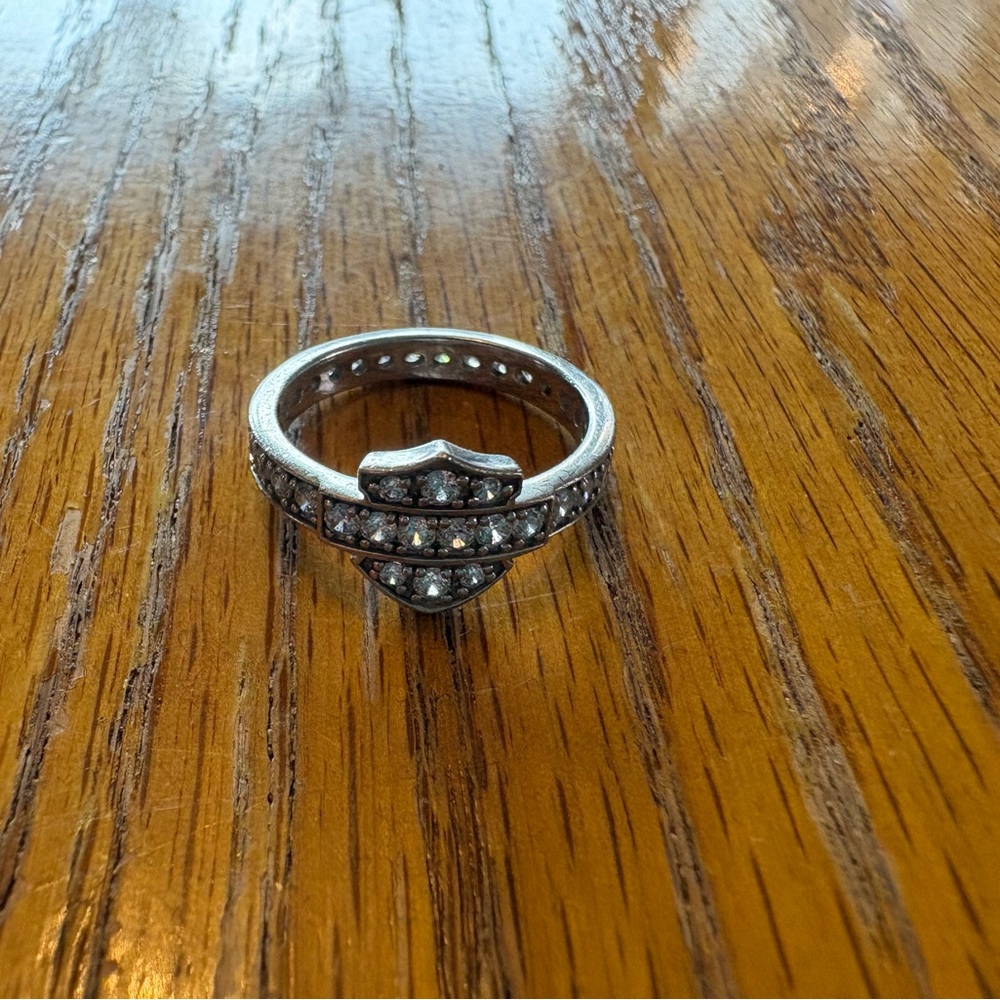 Harley-Davidson Silver Rhinestone Shield Ring - Picture 8 of 9